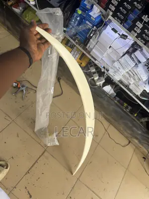 Benz C 300 Boot Spoiler