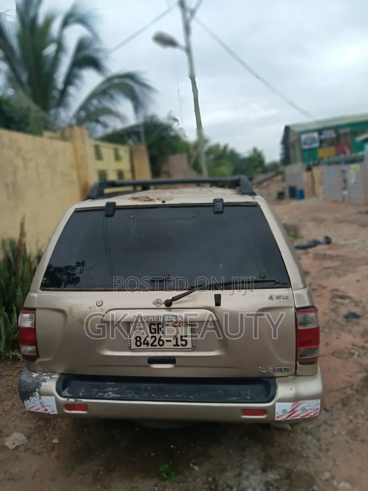 Nissan Pathfinder 2003 Beige