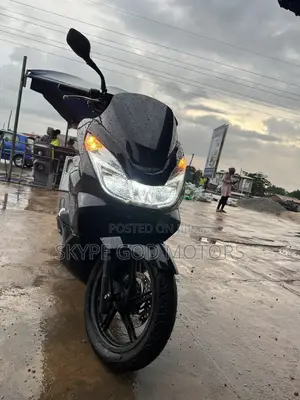 Honda 2022 Black