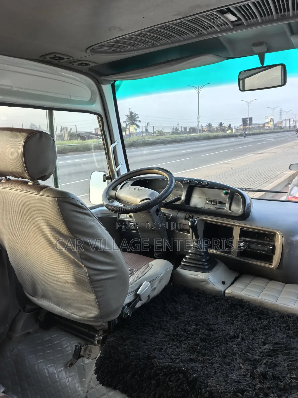 Toyota Coaster 2010 White