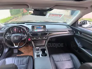 Honda Accord EX-L (2.0L 4cyl Turbo 10A) 2019 Black