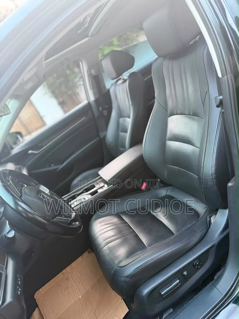 Honda Accord EX-L (2.0L 4cyl Turbo 10A) 2019 Black