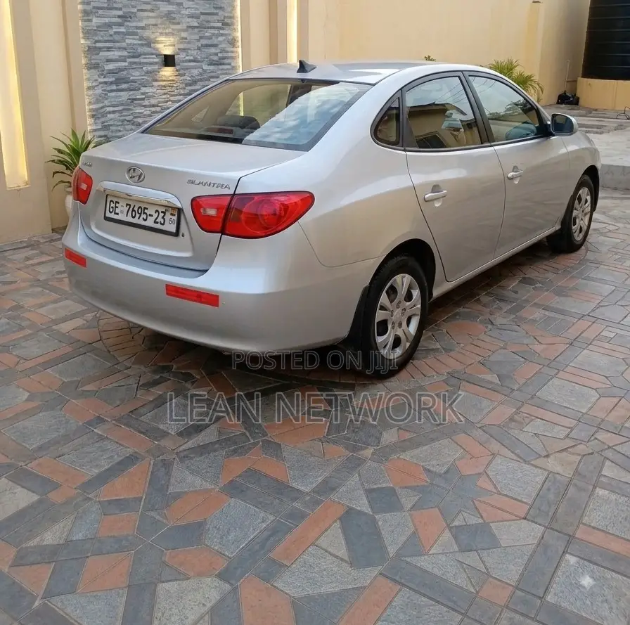 Hyundai Elantra Touring SE Automatic 2010 Silver