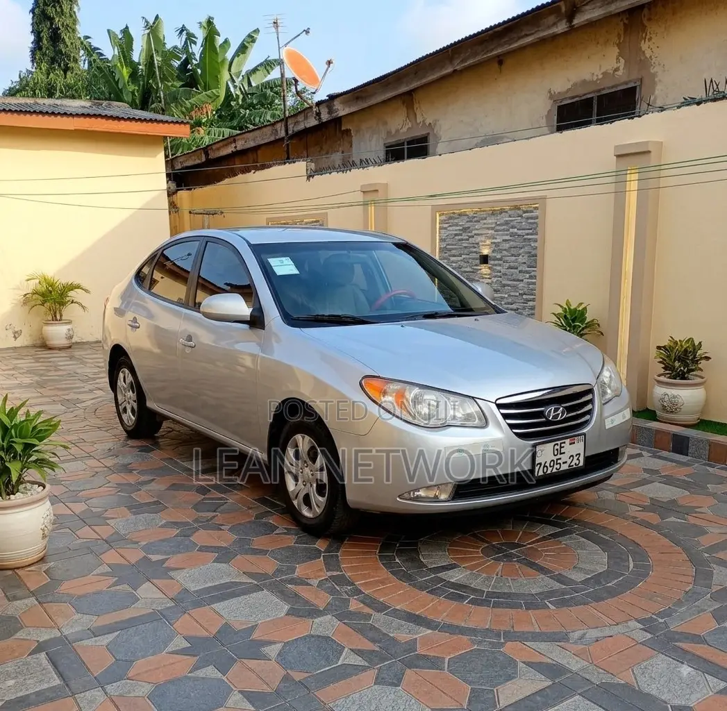 Hyundai Elantra Touring SE Automatic 2010 Silver
