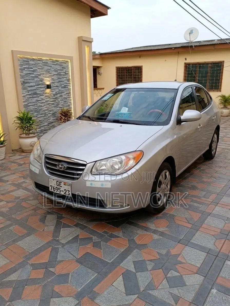 Hyundai Elantra Touring SE Automatic 2010 Silver
