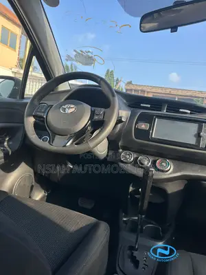 Toyota Vitz 2016 Black