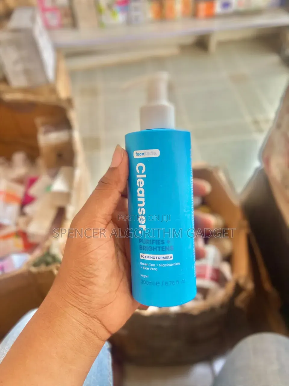 Face Facts Niacinamide Foaming Cleanser 200ml