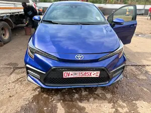 Toyota Corolla SE 2020 Blue