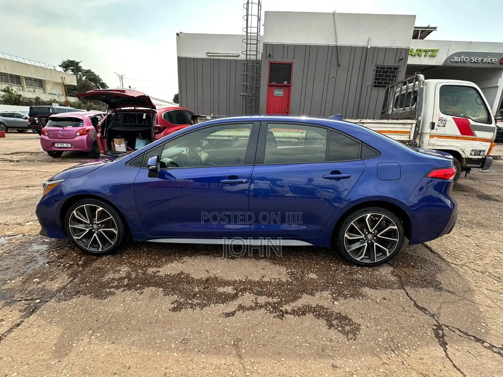 Toyota Corolla SE 2020 Blue