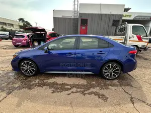 Toyota Corolla SE 2020 Blue