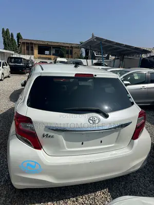 Toyota Vitz 2015 White