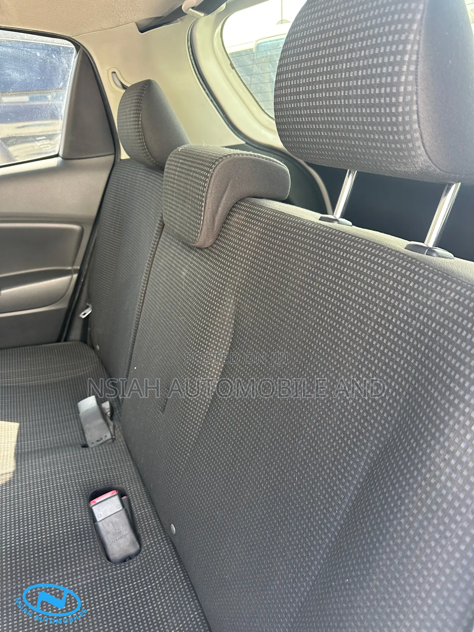 Toyota Vitz 2015 White