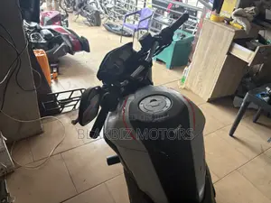Yamaha 2017 Silver