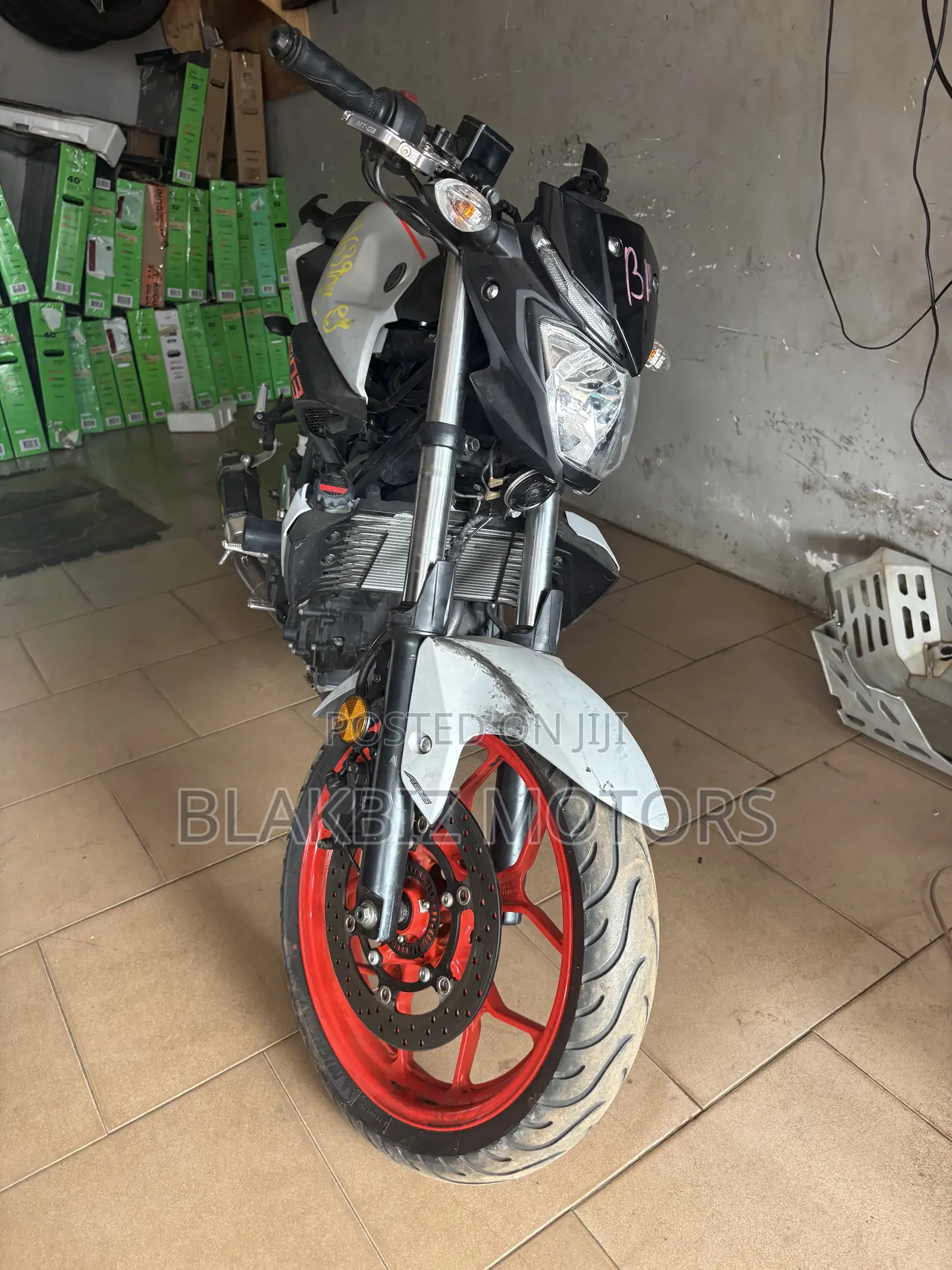 Yamaha 2017 Silver