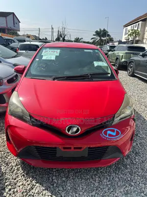 Toyota Vitz 2015 Red