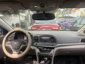 Hyundai Elantra Limited 2018 Blue