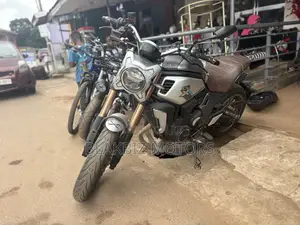 CFMoto 650NK 2023 Silver