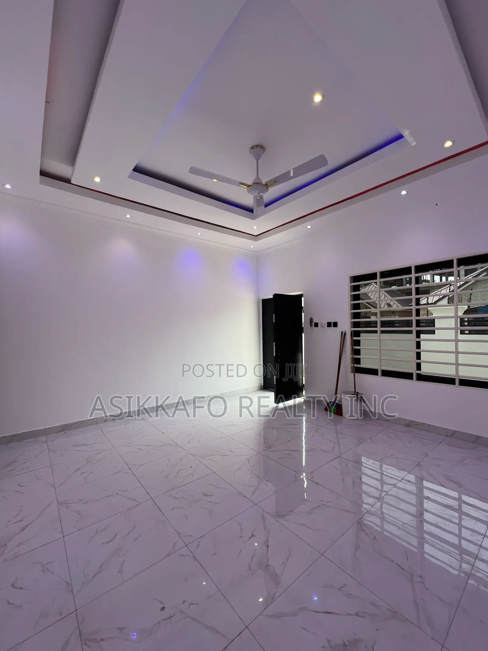 3bdrm House in Coastal Estate, Spintex for rent