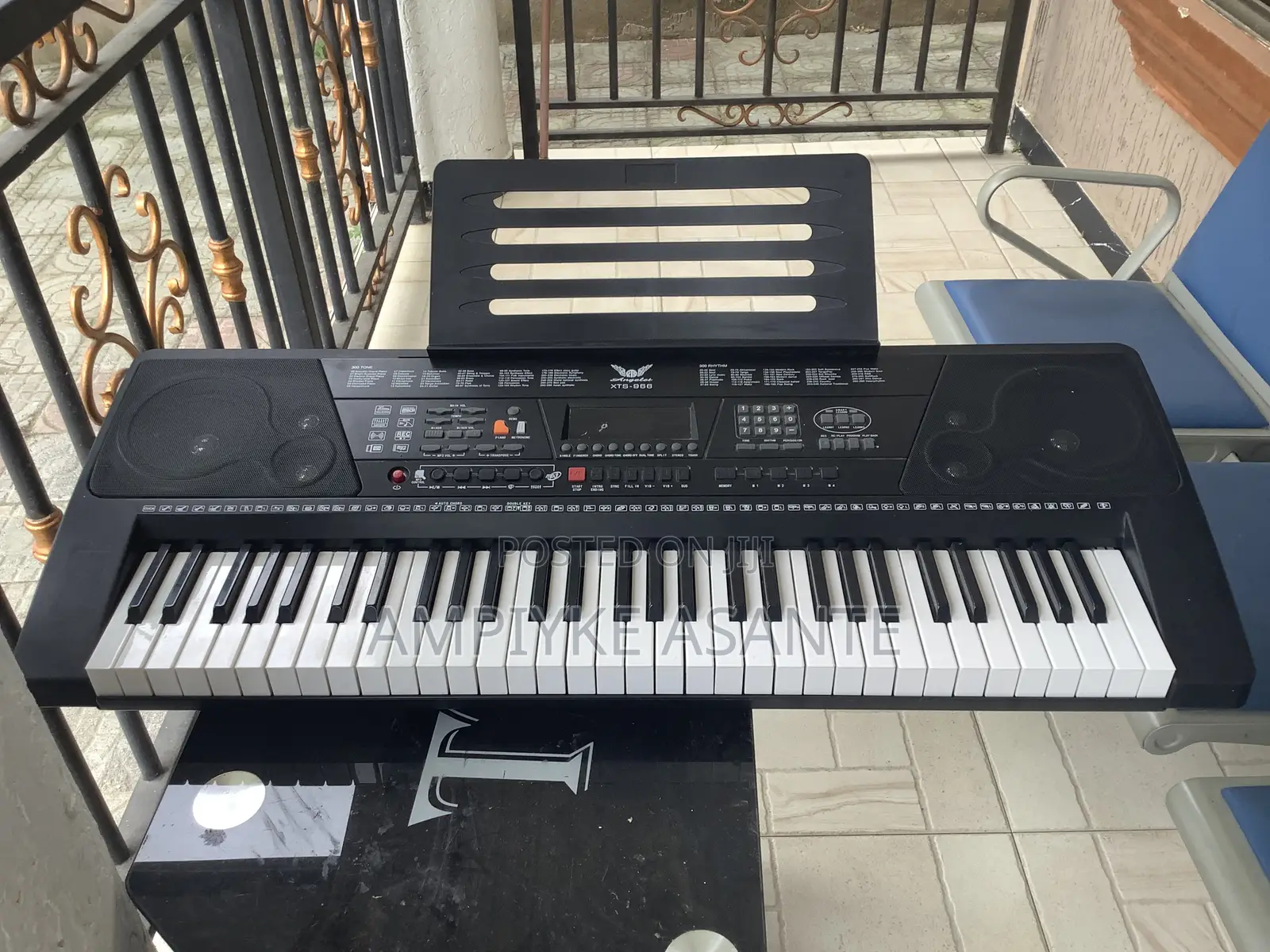 Church or Home Keyboard for Sale