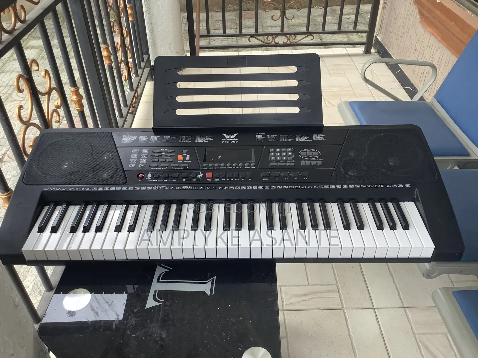 Church or Home Keyboard for Sale