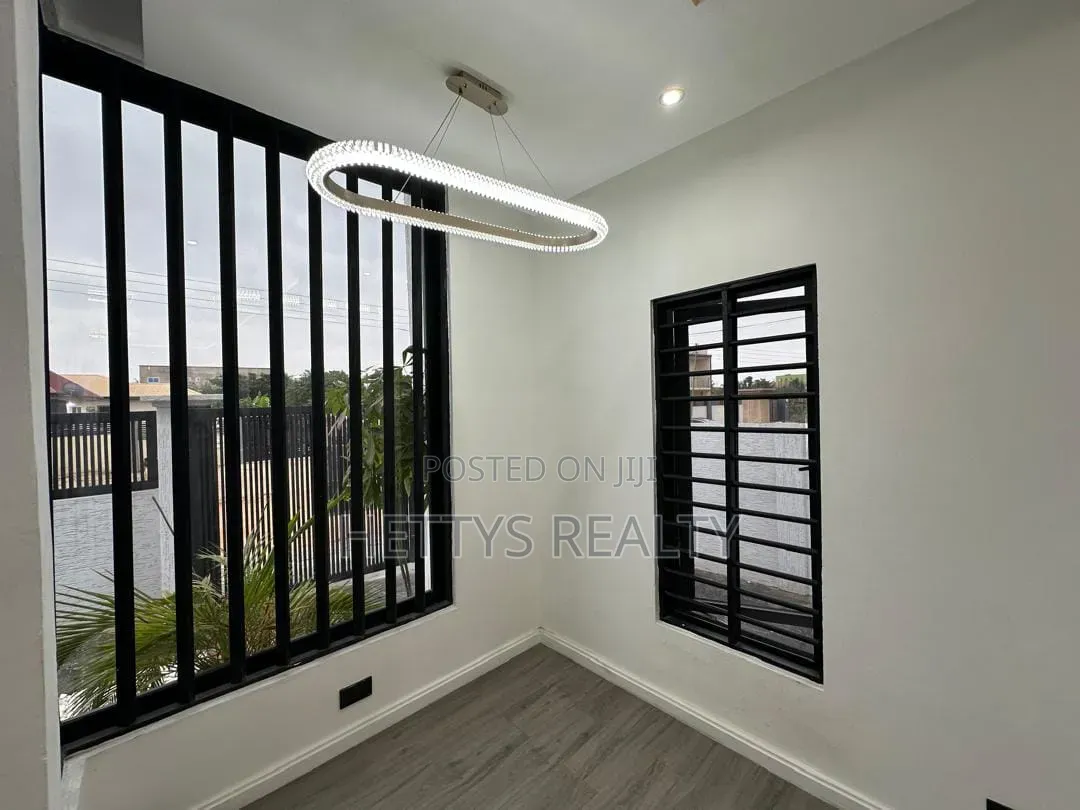 3bdrm House in Agbogba, School Park Area for rent