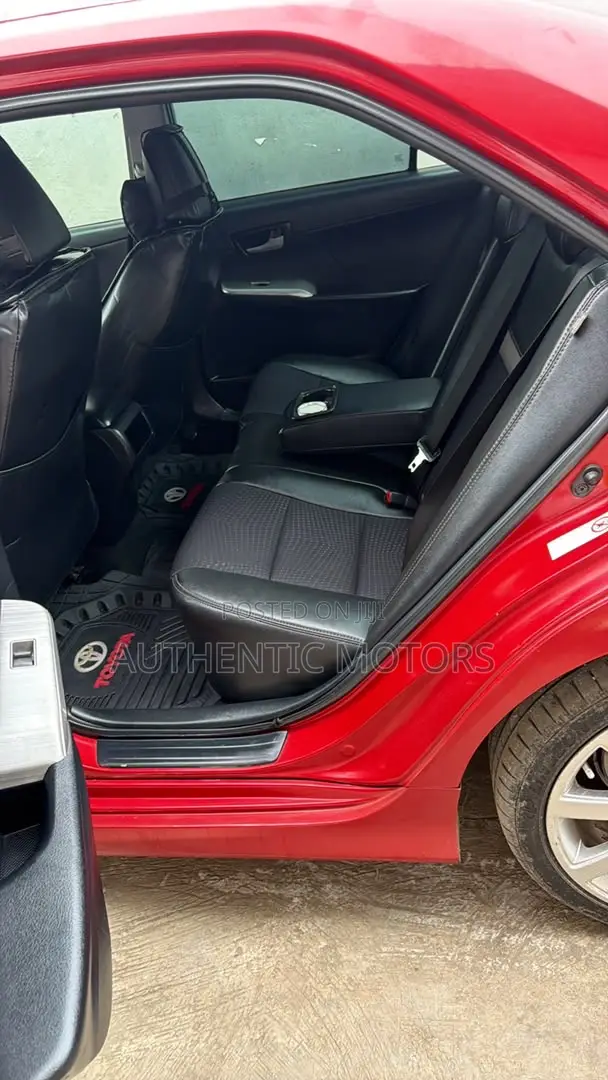 Toyota Camry 2014 Red