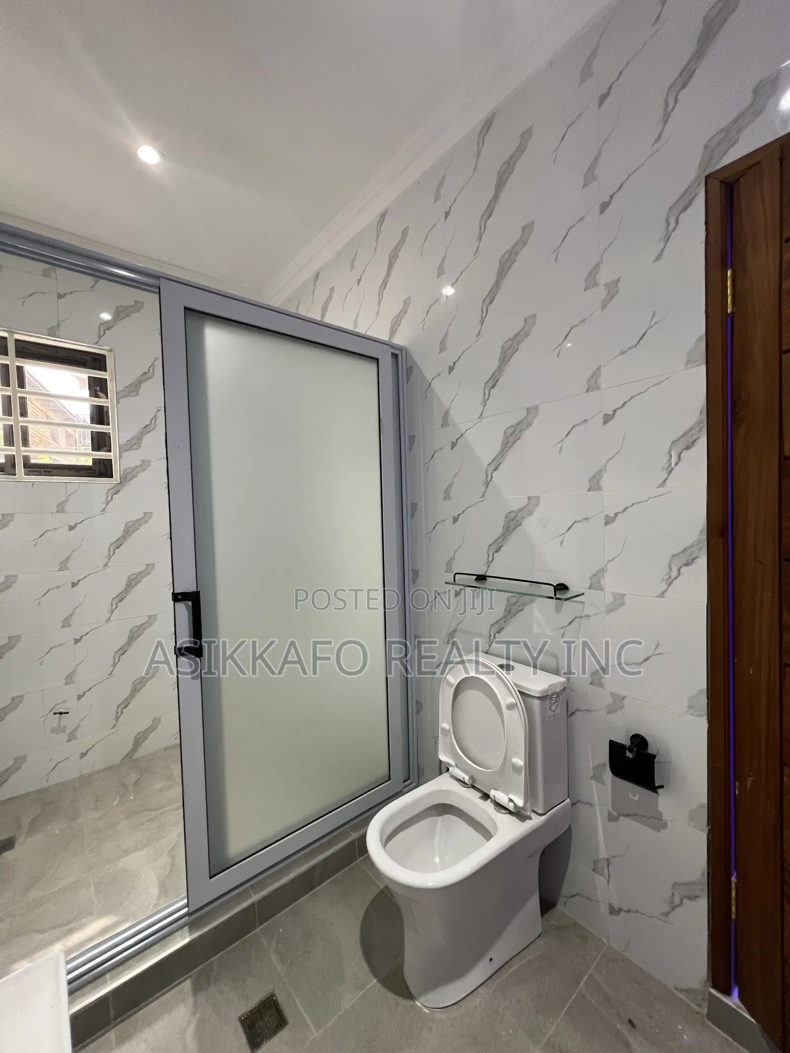 3bdrm House in Coastal Estate, Spintex for rent