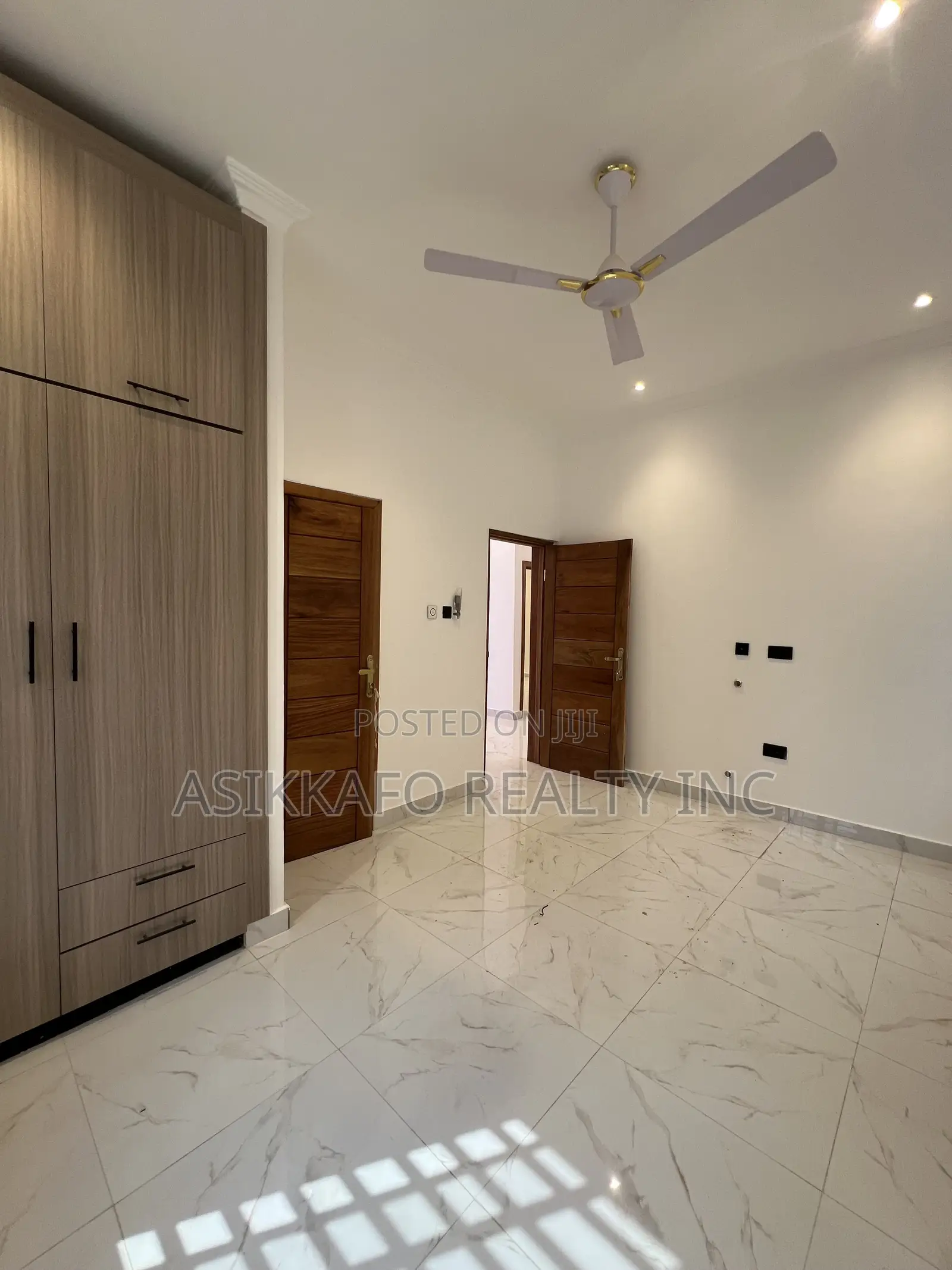 3bdrm House in Coastal Estate, Spintex for rent