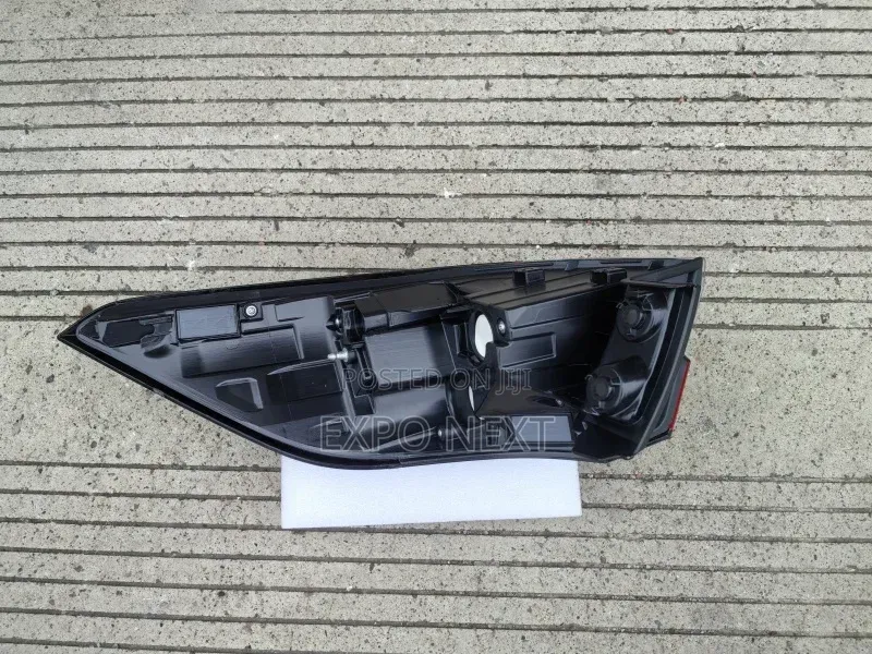 Toyota Corolla Cross 2021-2023 Taillights