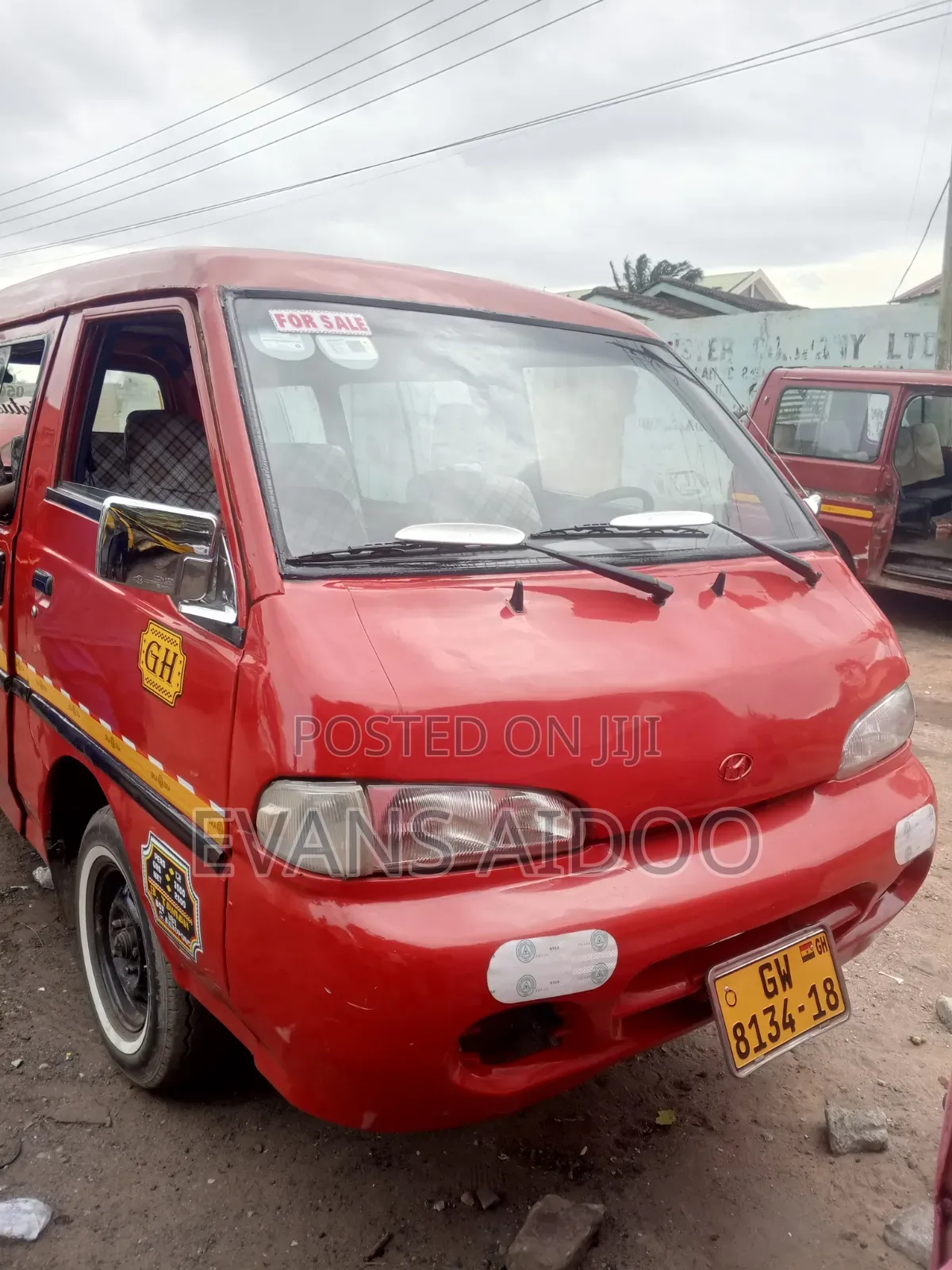 Hyundai H-100 2000 Red