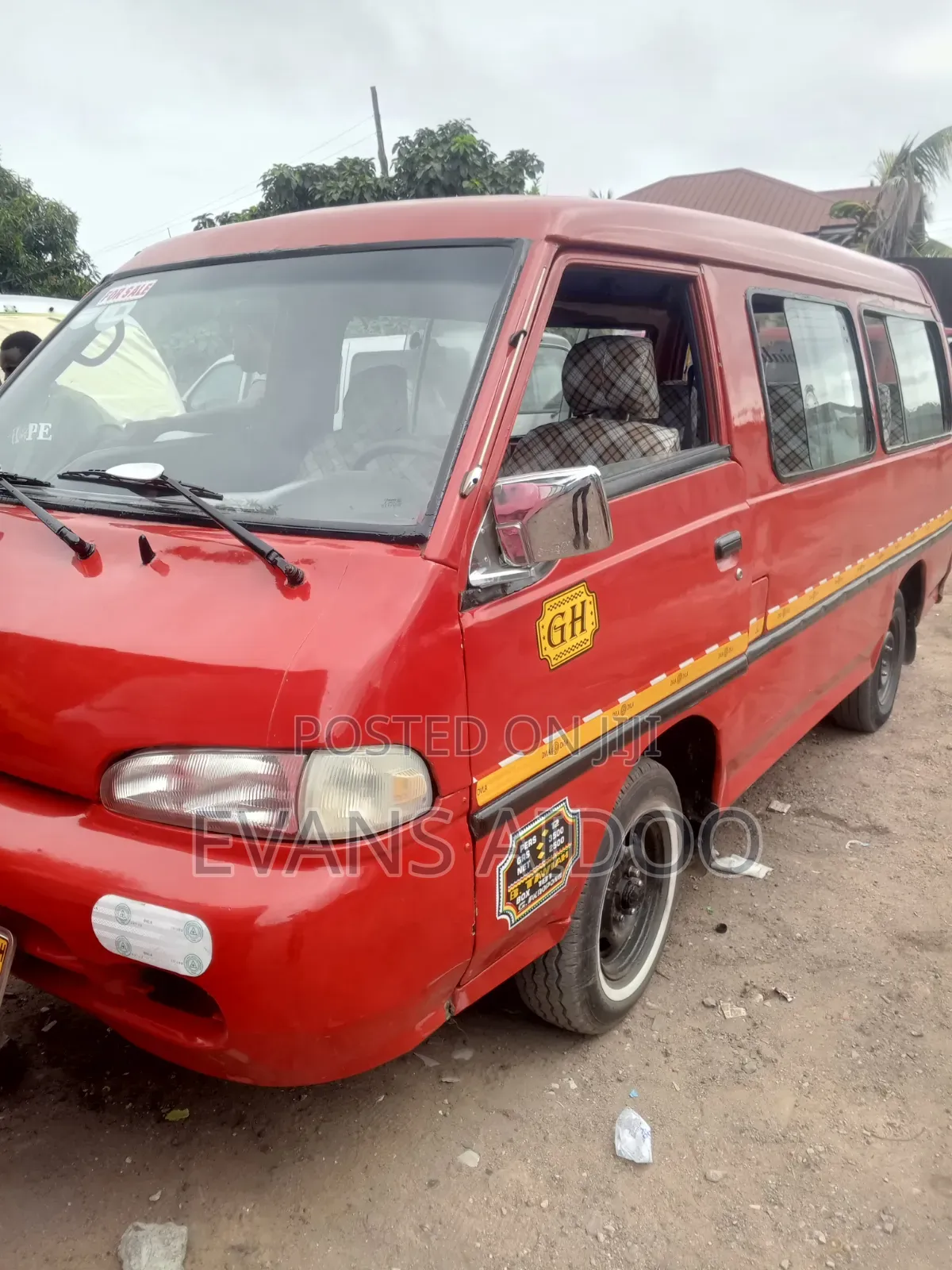 Hyundai H-100 2000 Red