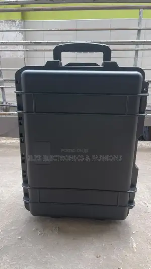 Camera Bag for All Types of Cameras and It’s Accessories