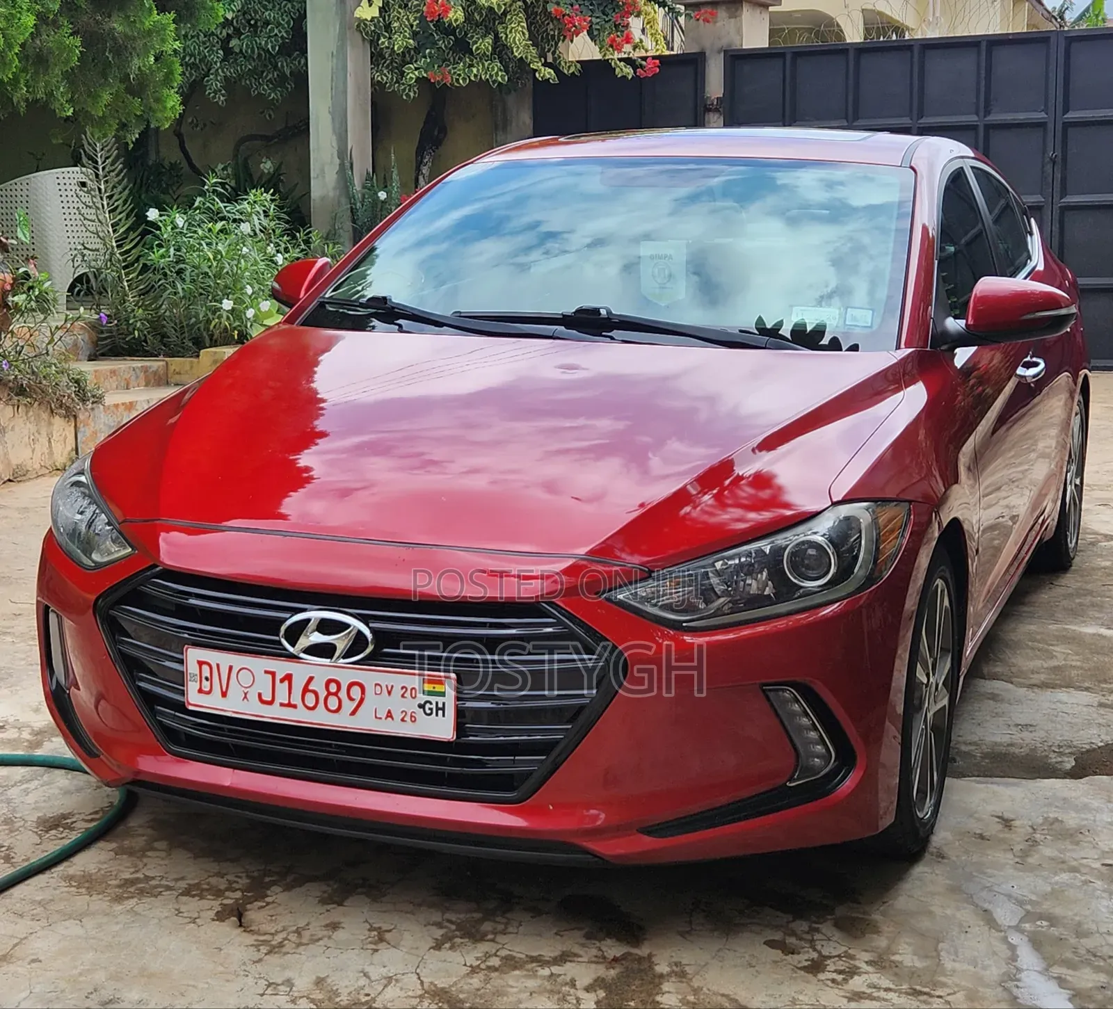 Hyundai Elantra 2017 Red