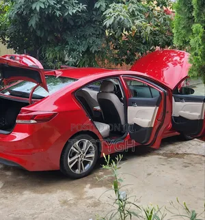 Hyundai Elantra 2017 Red
