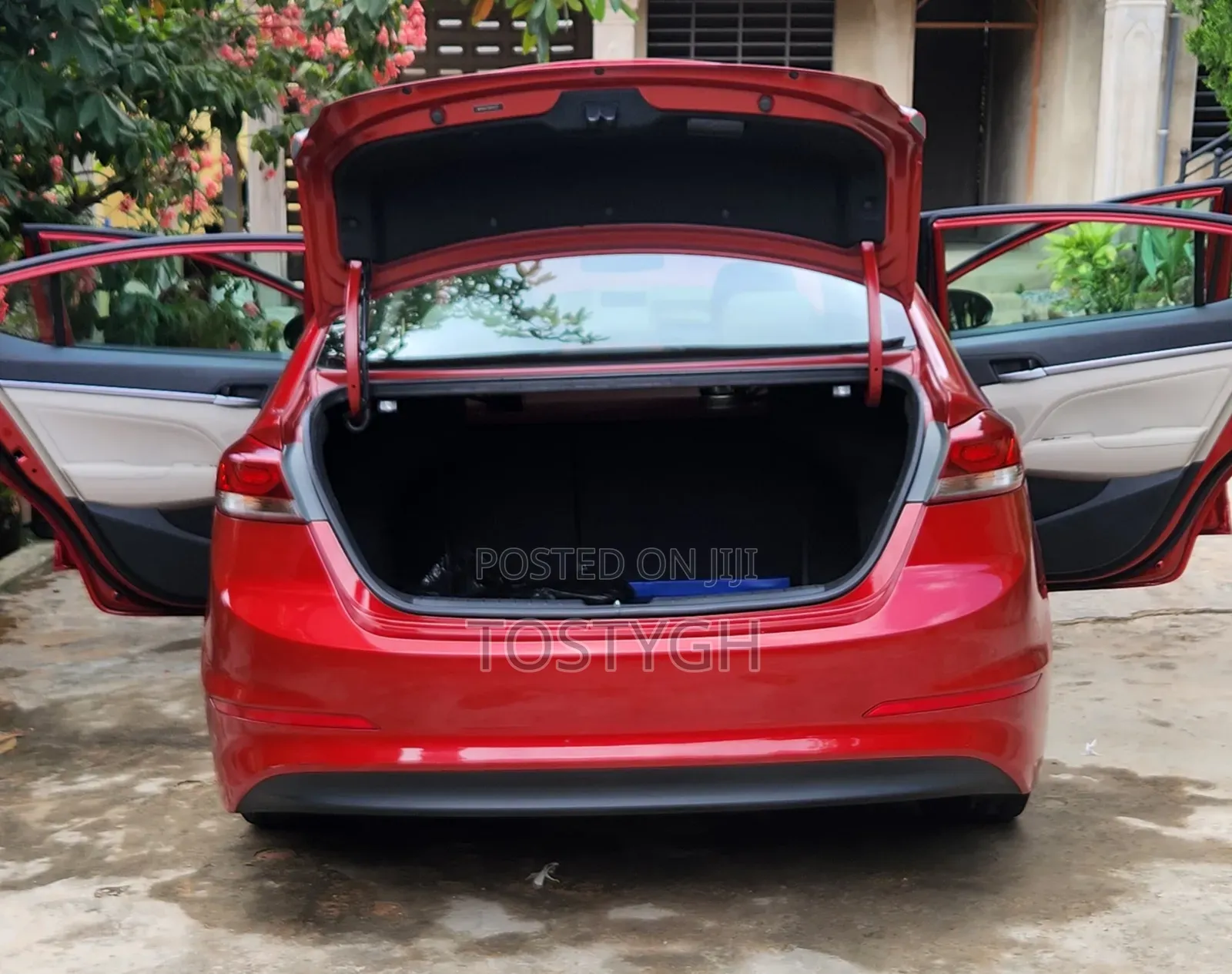 Hyundai Elantra 2017 Red