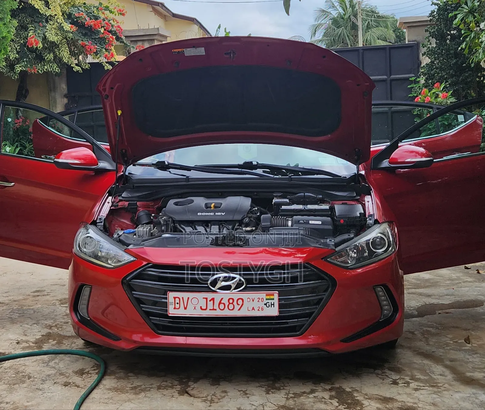 Hyundai Elantra 2017 Red