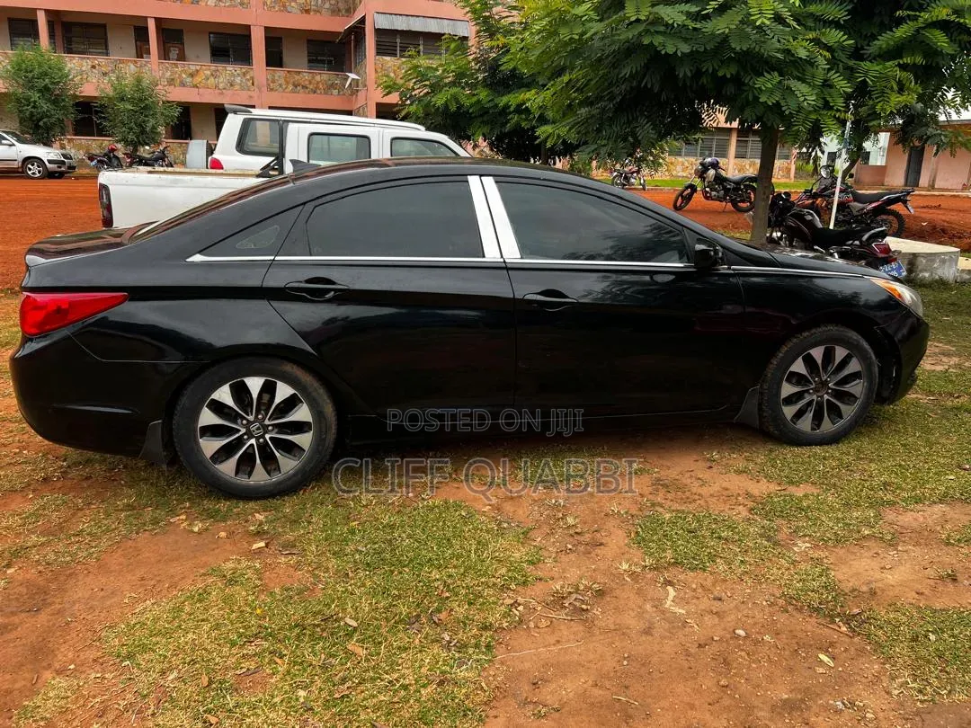 Hyundai Sonata 2013 Black