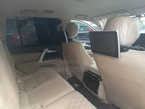 Toyota Land Cruiser 2015 White
