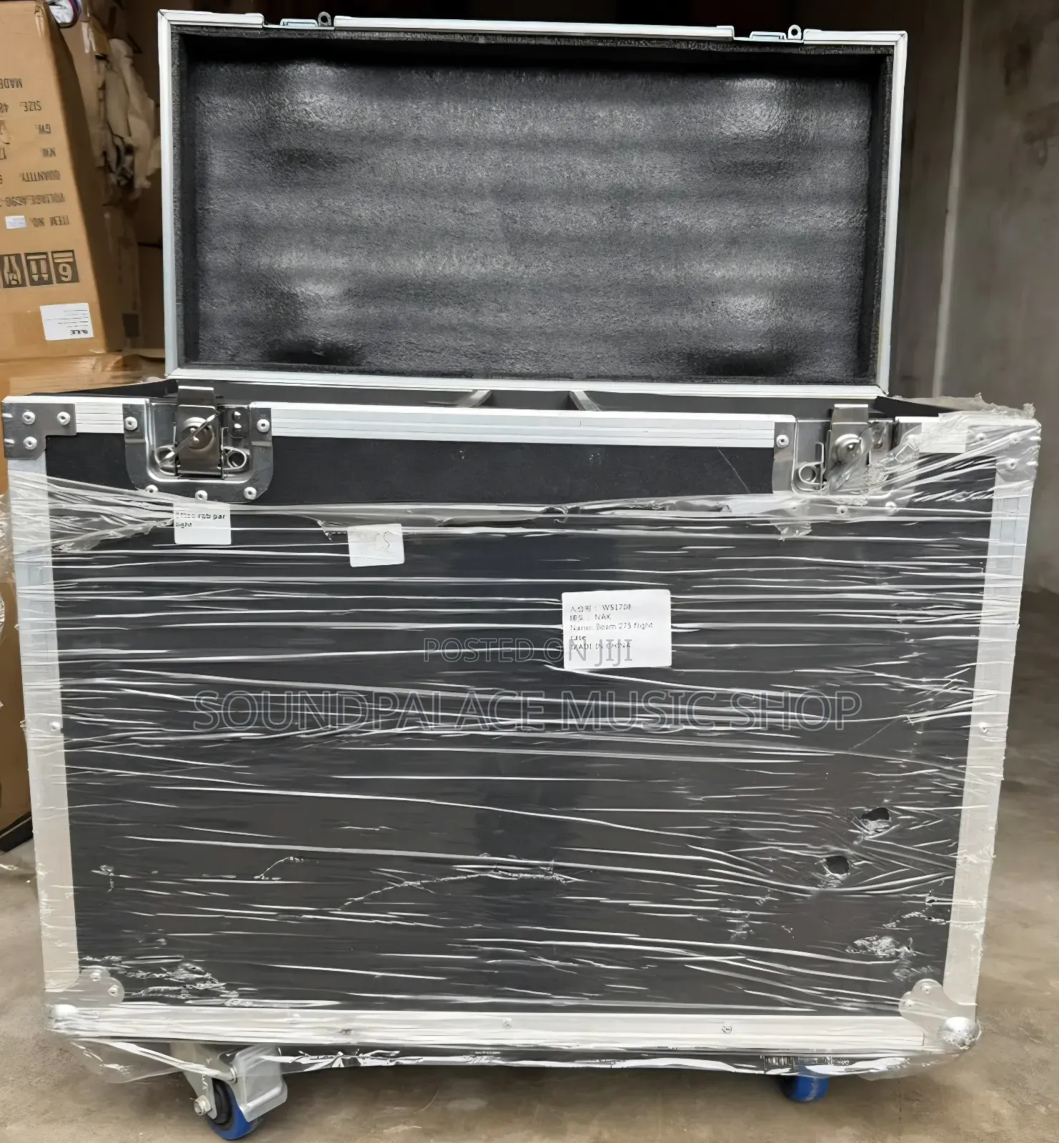 Beam 275 or Beam 230 Dual-Compartment Heavy-Duty Equipment Flight Case
