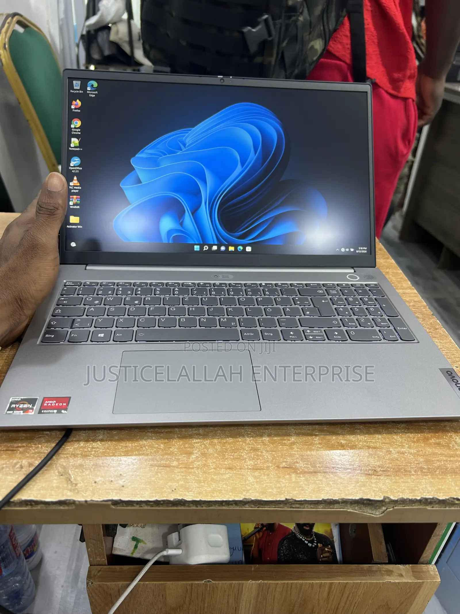 Laptop Lenovo ThinkBook 15 8GB AMD Ryzen 3 SSD 256GB