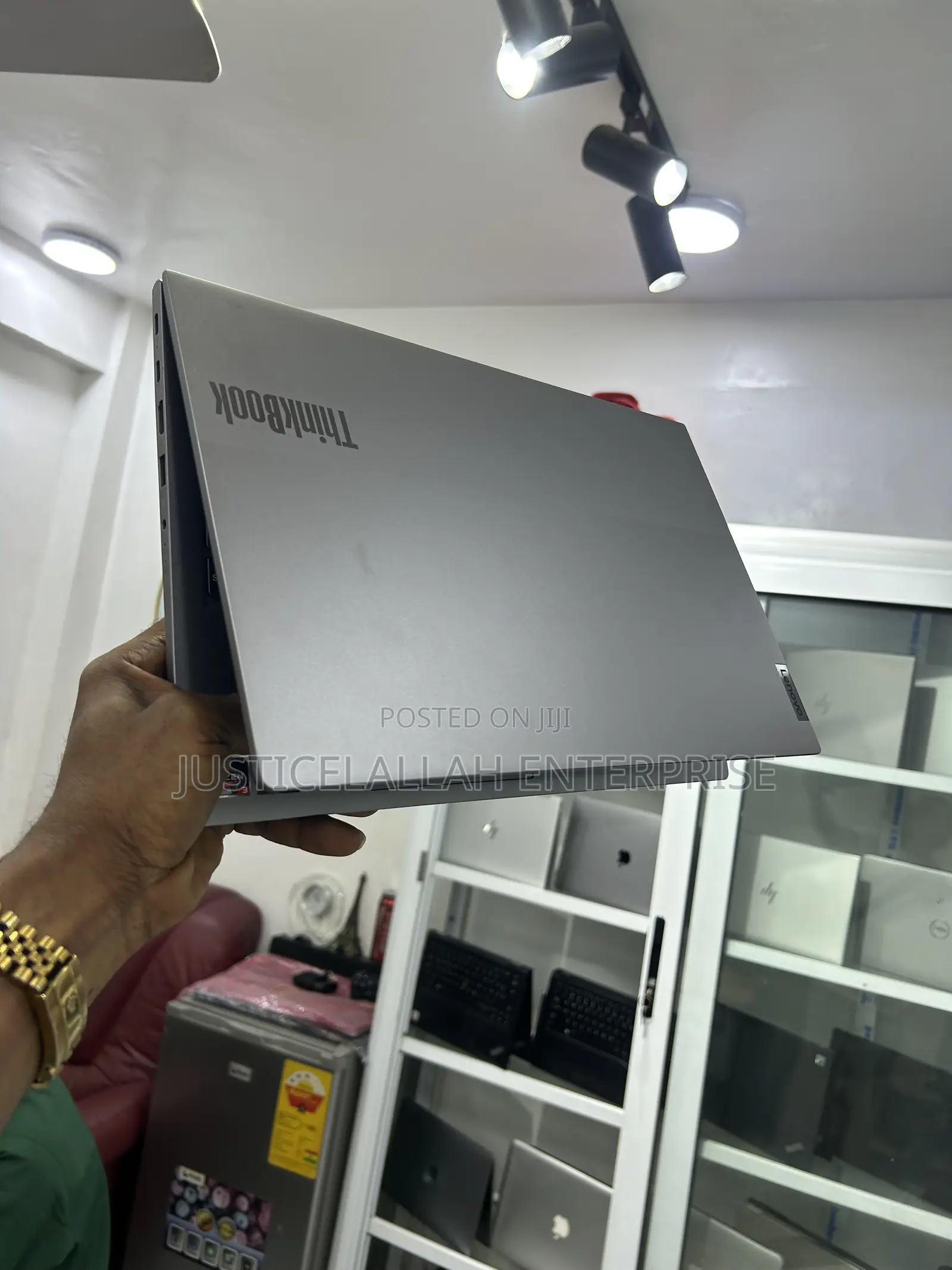Laptop Lenovo ThinkBook 15 8GB AMD Ryzen 3 SSD 256GB