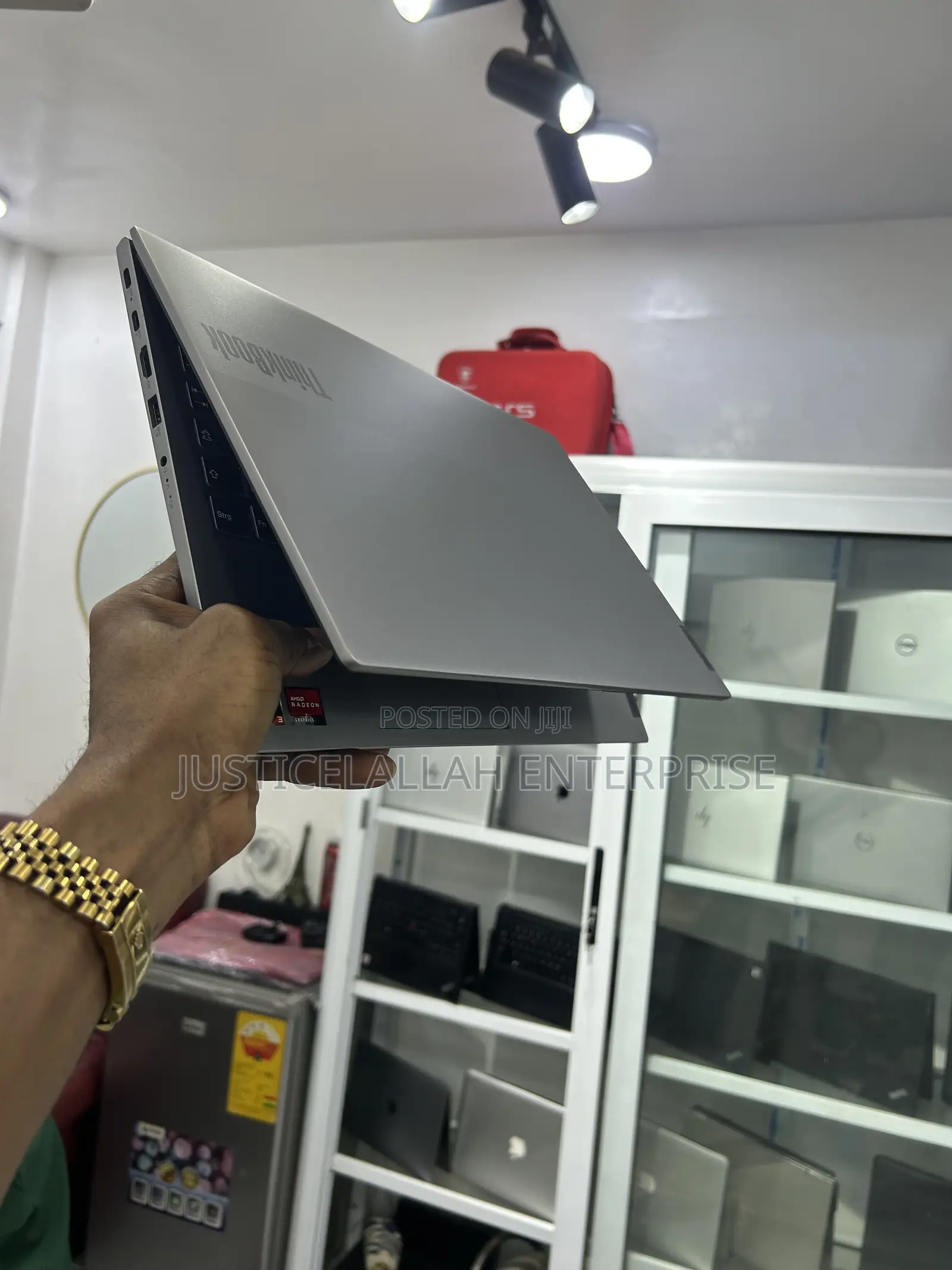 Laptop Lenovo ThinkBook 15 8GB AMD Ryzen 3 SSD 256GB