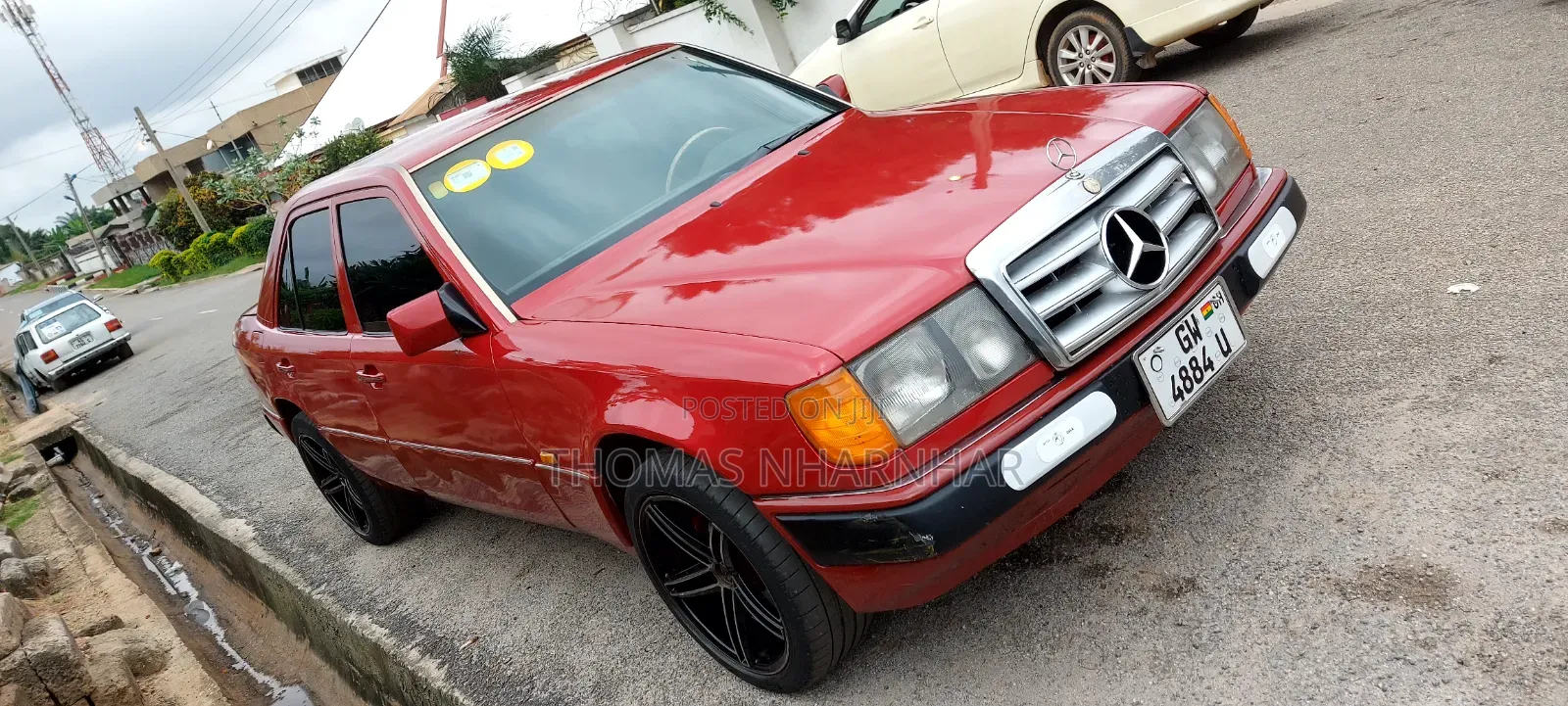 Mercedes-Benz E200 1993 Red