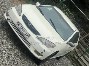 Toyota Camry 2005 Off white