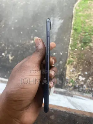 Apple iPhone 7 Plus 32 GB Black