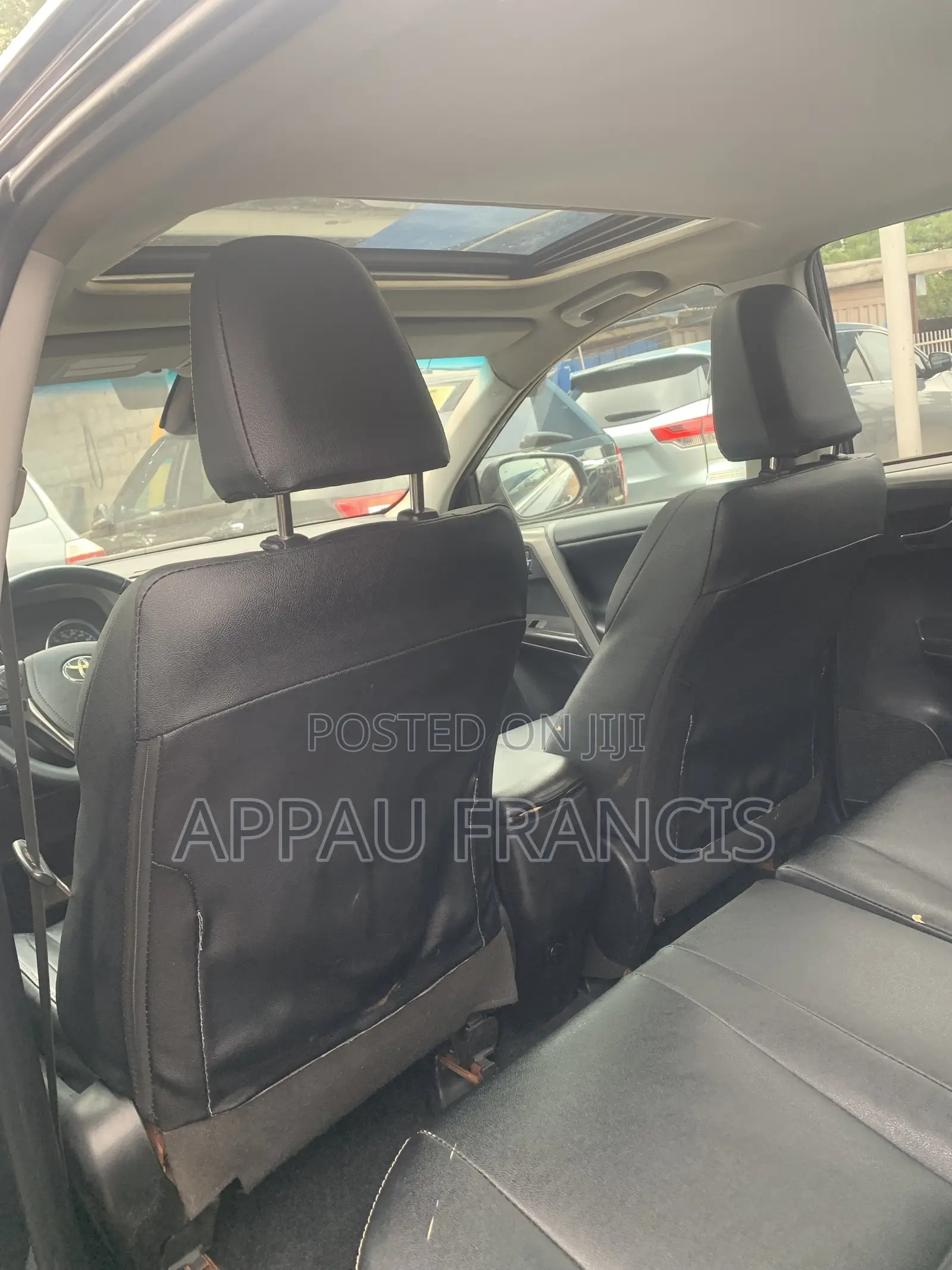 Toyota RAV4 XLE AWD (2.5L 4cyl 6A) 2017 Gray