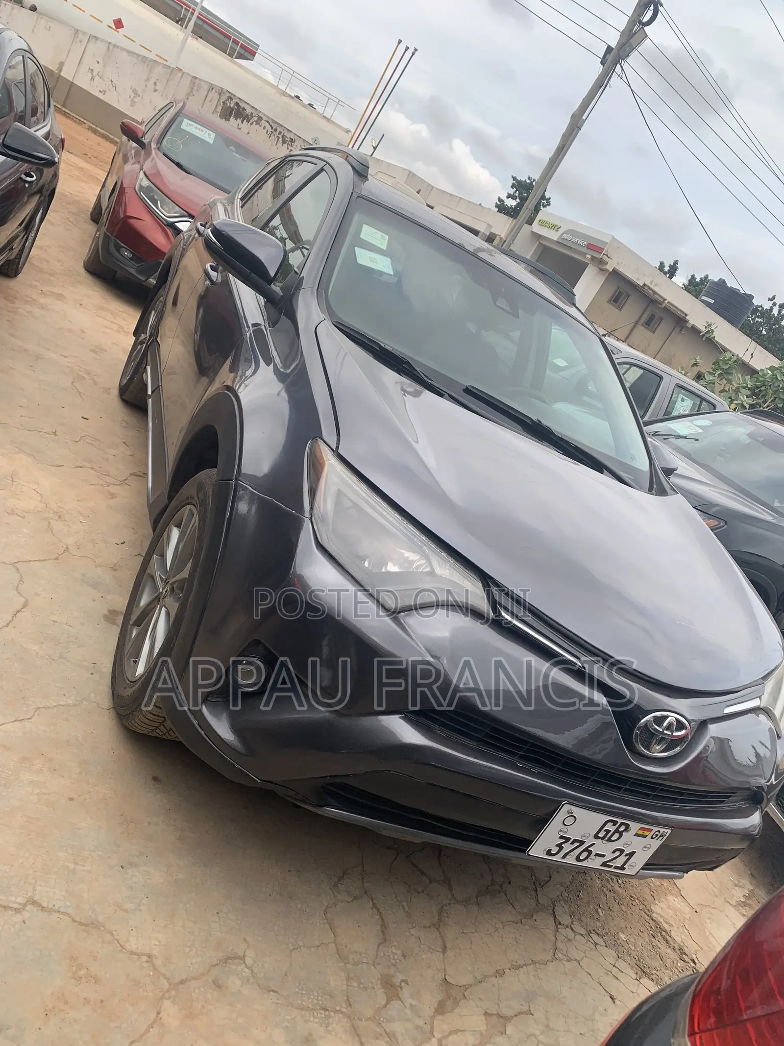Toyota RAV4 XLE AWD (2.5L 4cyl 6A) 2017 Gray