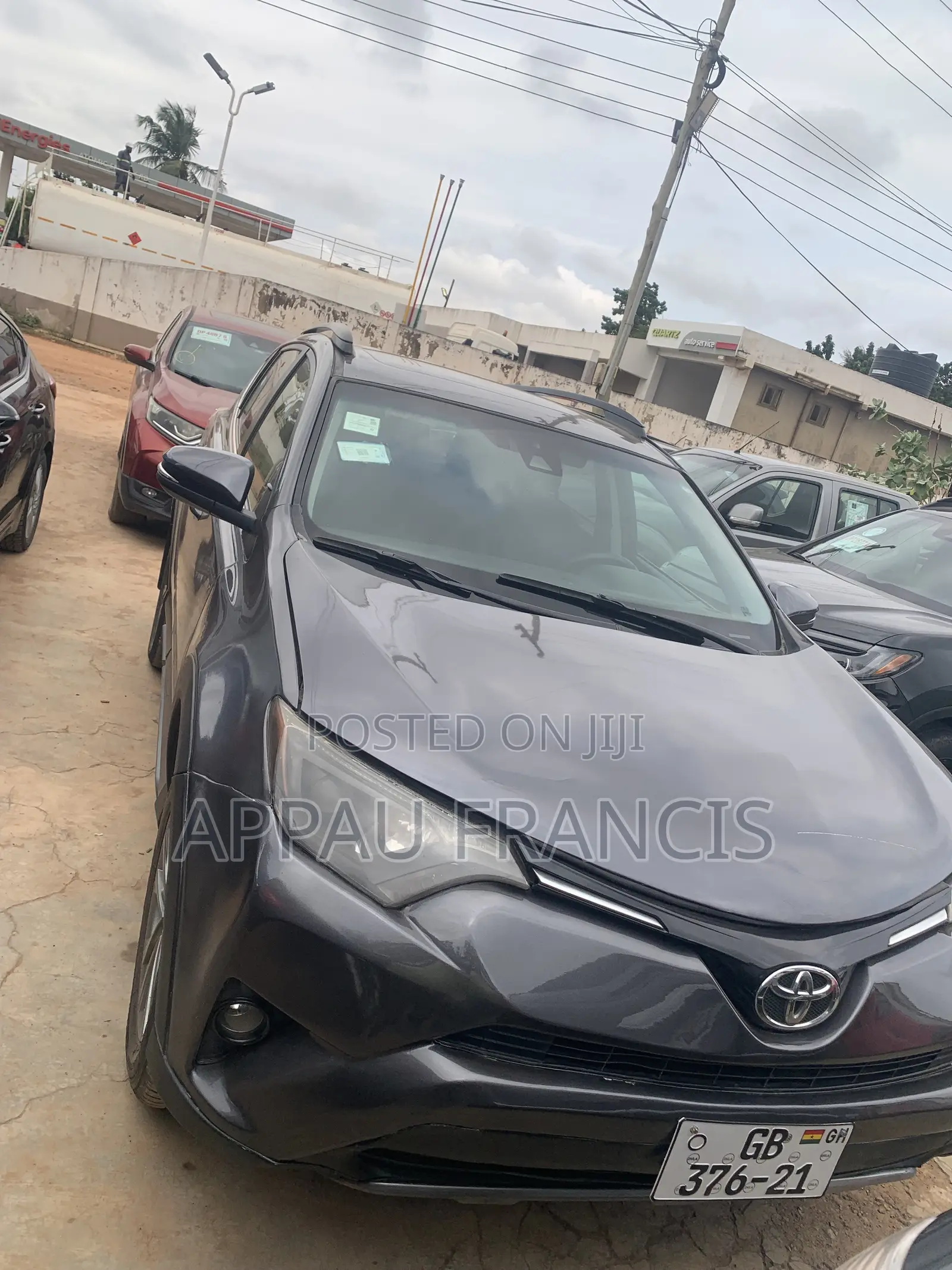 Toyota RAV4 XLE AWD (2.5L 4cyl 6A) 2017 Gray