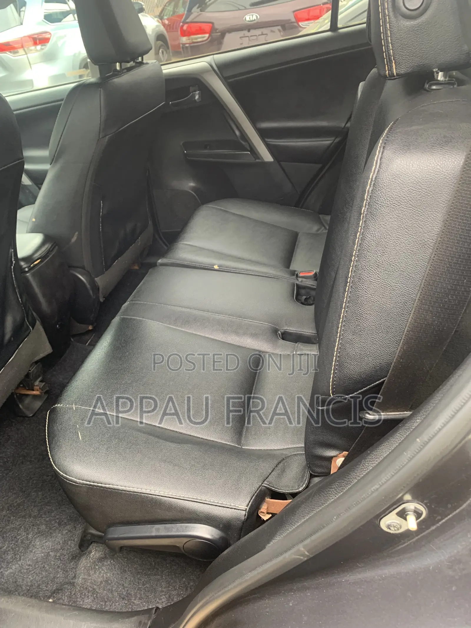 Toyota RAV4 XLE AWD (2.5L 4cyl 6A) 2017 Gray