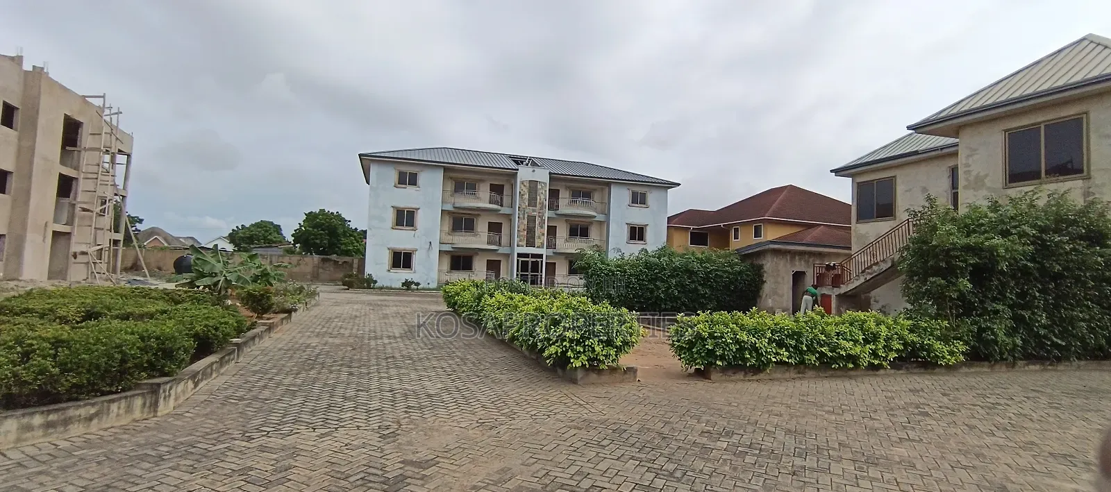 3bdrm Apartment in Adjiringanor 69, Adjiriganor for sale